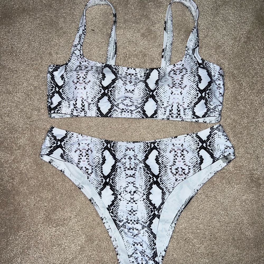 SHEIN Bikini